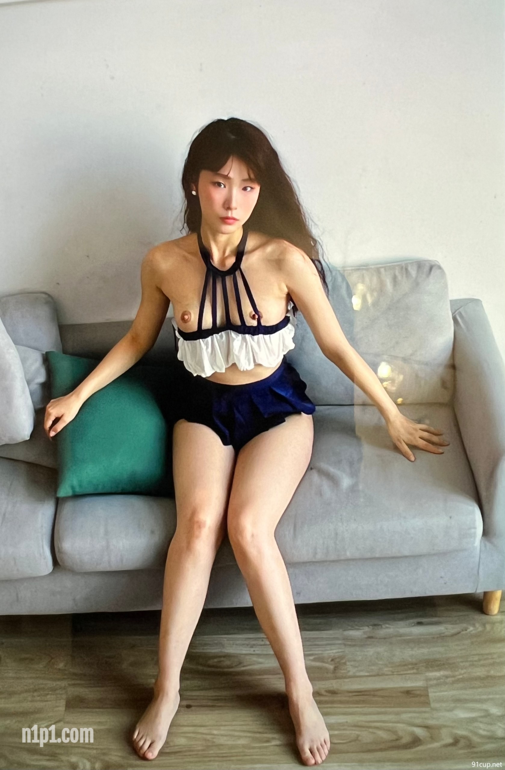 (5)