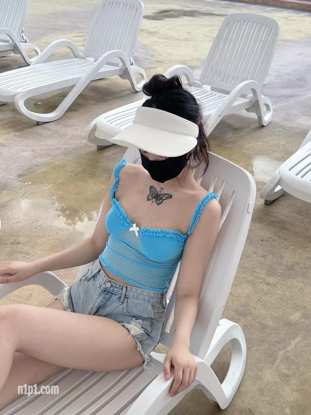 (2)