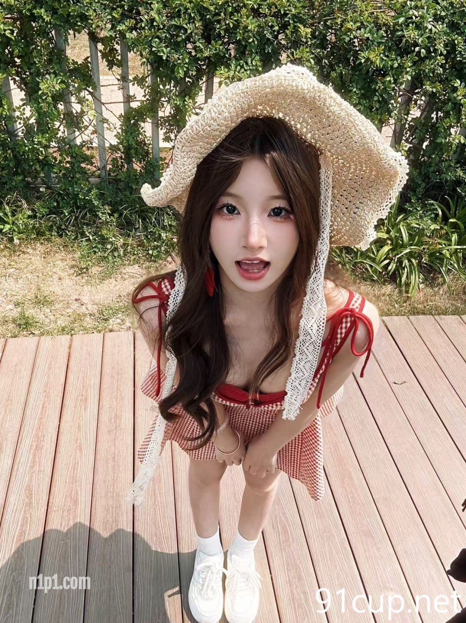 1 (2)
